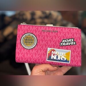 NWT Michael Kors Hot Pink Travel Wallet Wristlet Clutch Pouch Purse w/ Patches